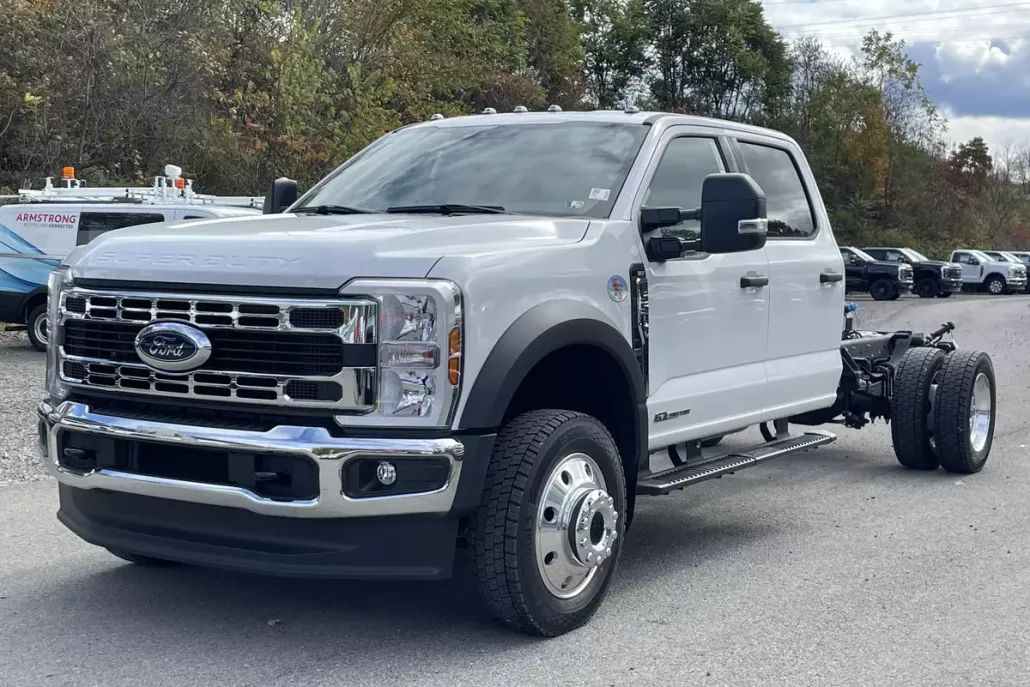 2024 Ford F-550 XLT photo 1