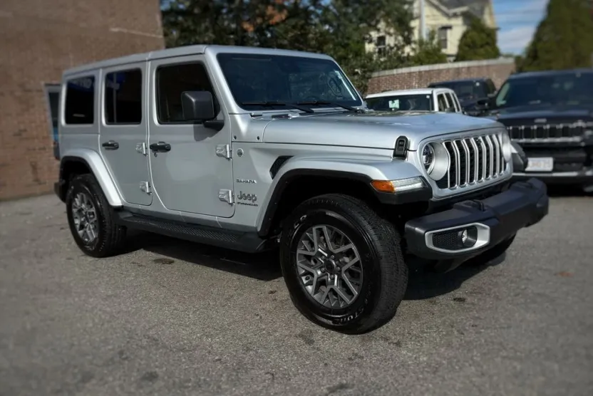 2024 Jeep Wrangler Sahara photo 1