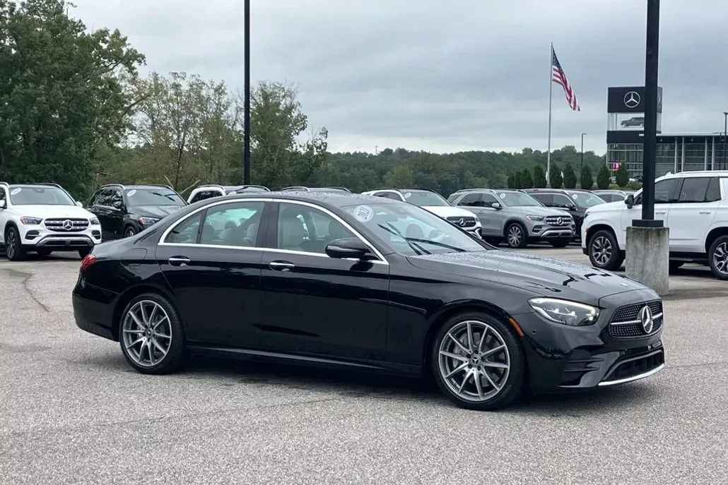 2021 Mercedes Benz E 350 photo 1