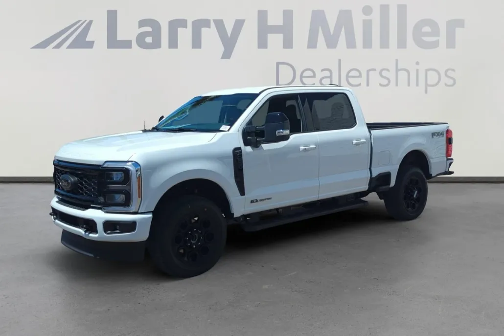 2025 Ford F-250 Lariat photo 1