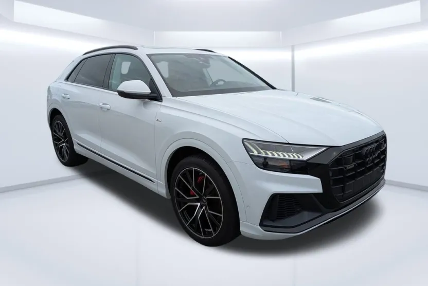 2023 Audi Q8 55 Prestige photo 1