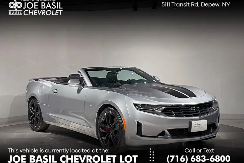 2023 Chevrolet Camaro 2LT photo 1