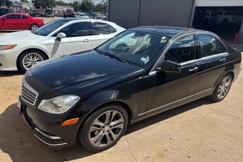 2013 Mercedes Benz C 250 photo 1