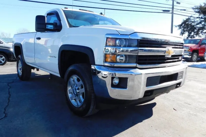 2015 Chevrolet Silverado 3500HD LT photo 1
