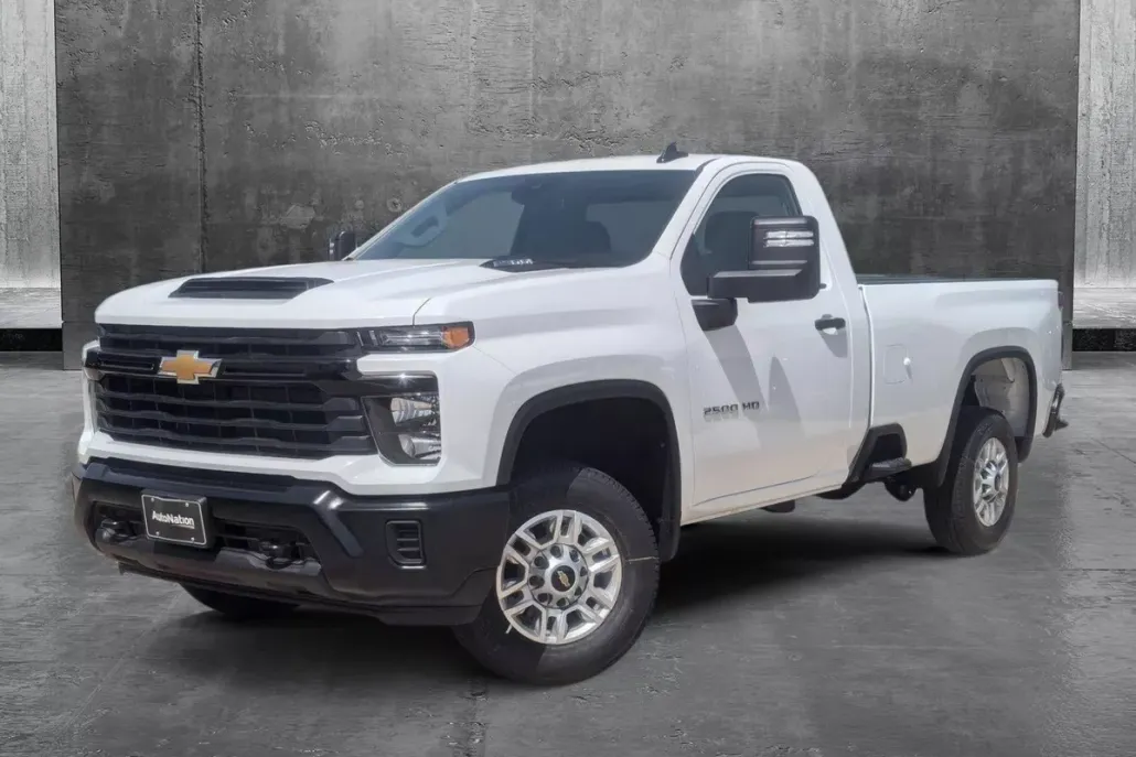 2025 Chevrolet Silverado 2500HD photo 1