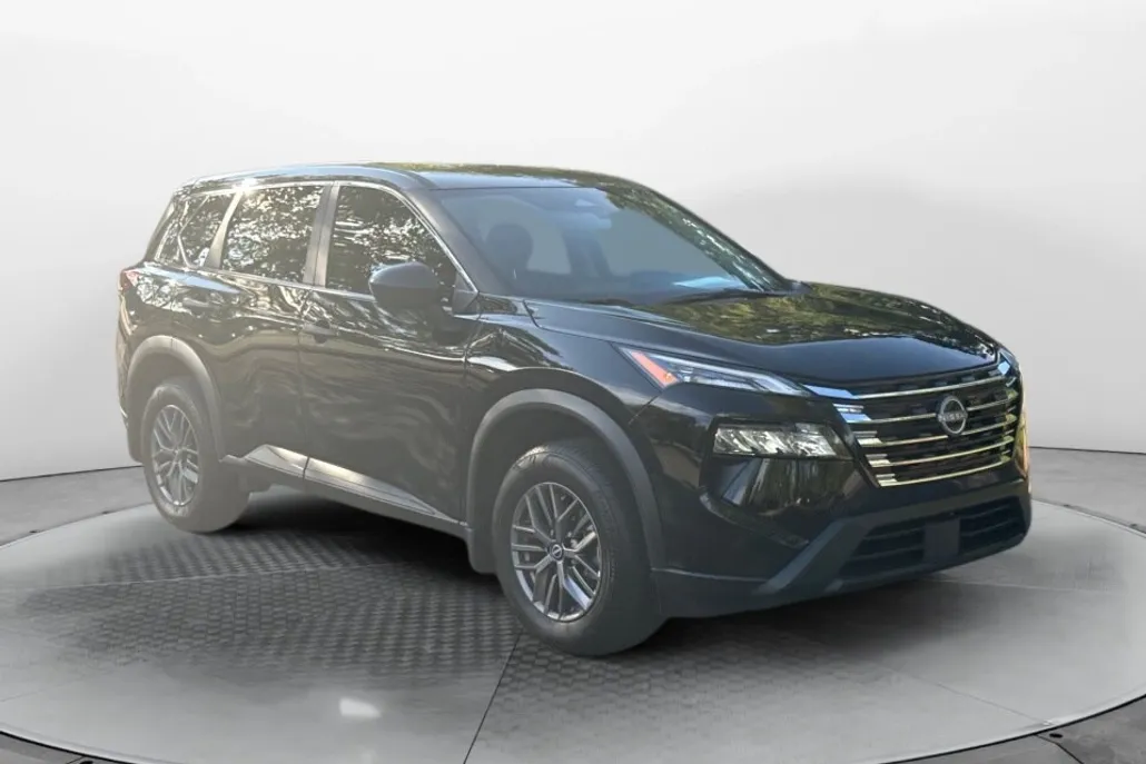 2025 Nissan Rogue S photo 1