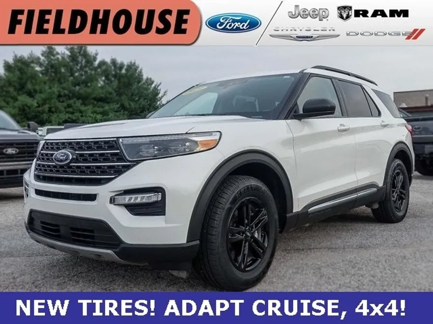 2023 Ford Explorer XLT photo 1