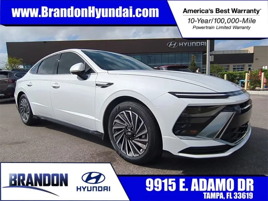 2025 Hyundai Sonata Hybrid SEL photo 1