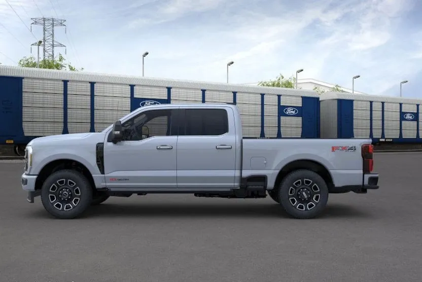 2025 Ford F-350 Platinum photo 1