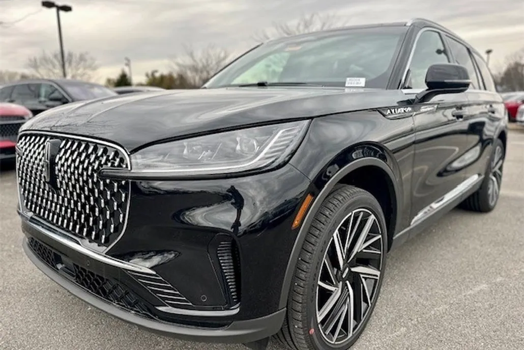 2025 Lincoln Aviator Reserve photo 1