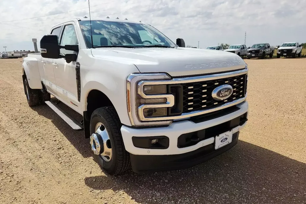 2025 Ford F-350 photo 1