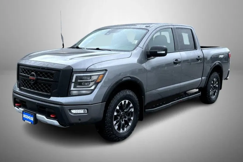 2021 Nissan Titan PRO-4X photo 1