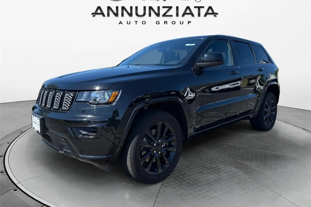 2022 Jeep Cherokee Laredo X photo 1