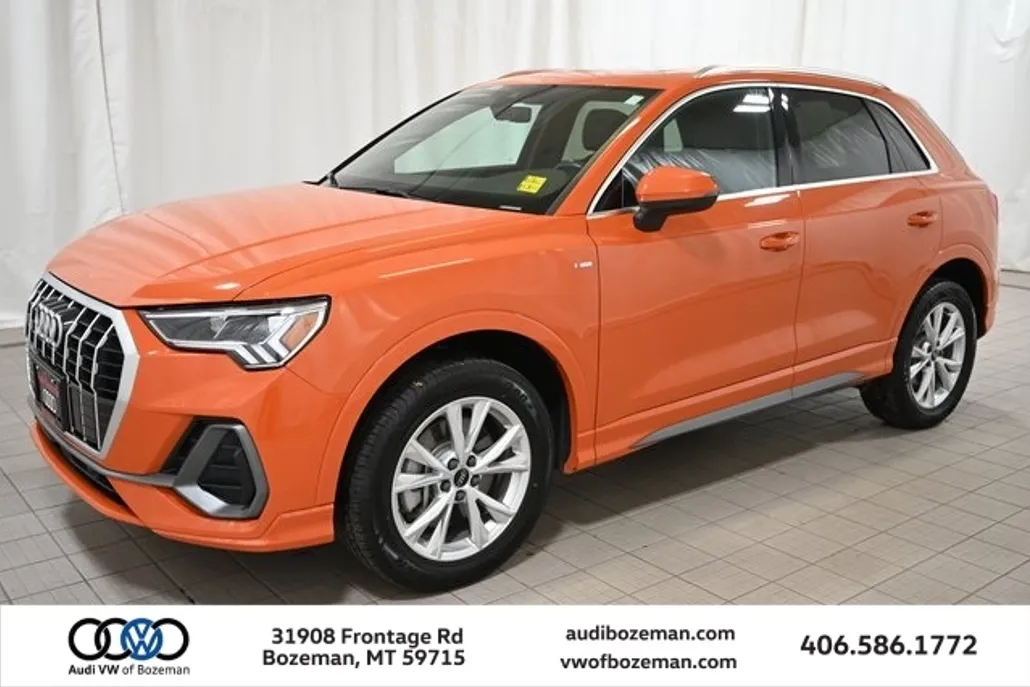 2023 Audi Q3 Premium photo 1
