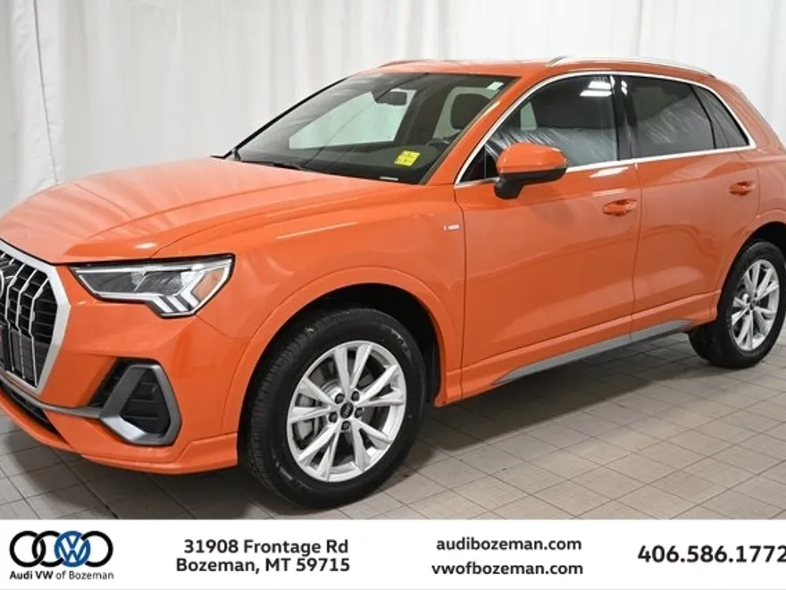 2023 Audi Q3 Premium photo 1