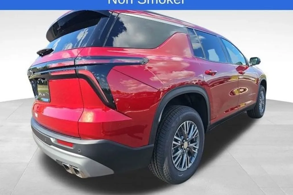 2026 Chevrolet Traverse photo 1