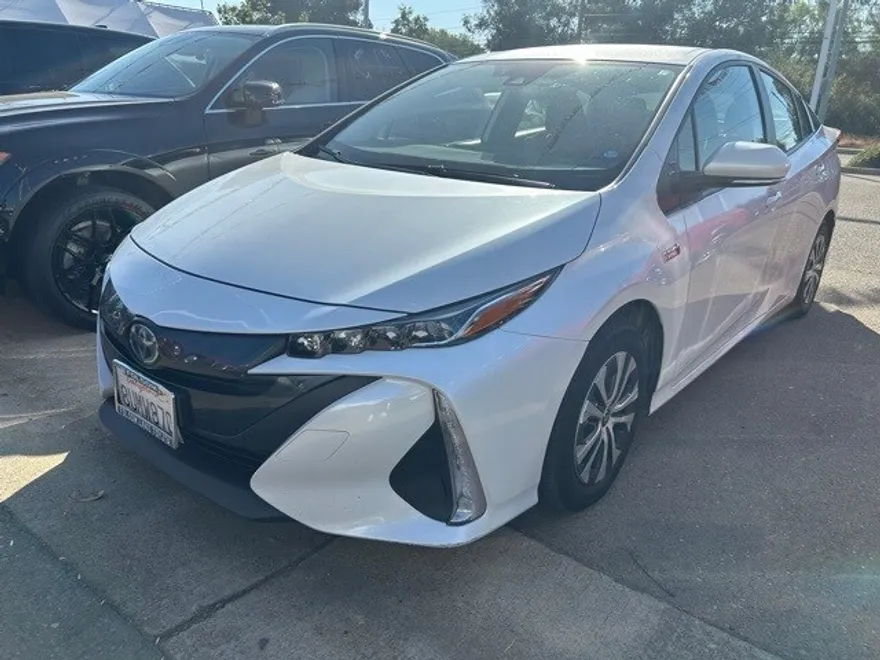 2021 Toyota Prius Prime photo 1