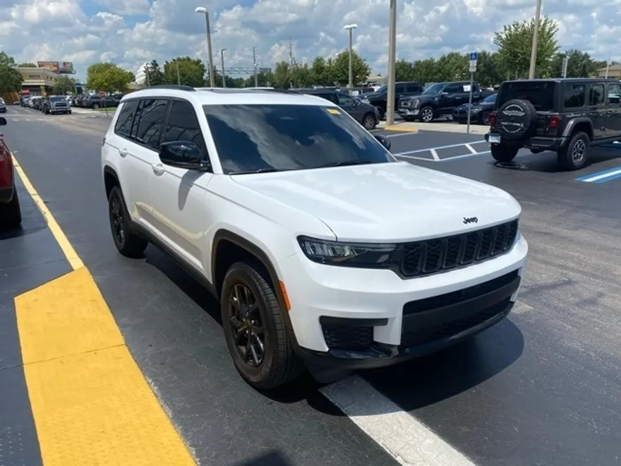 2025 Jeep Grand Cherokee Altitude X photo 1