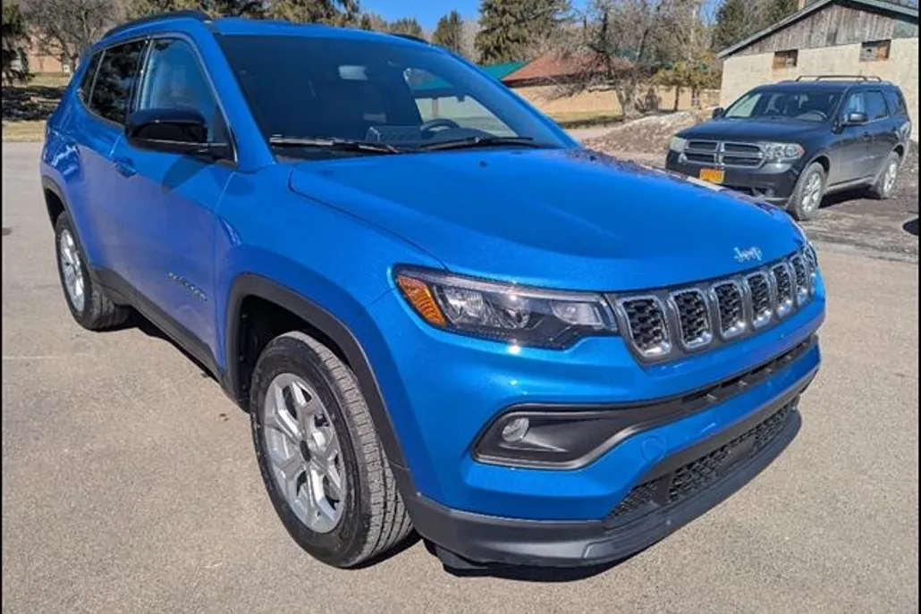 2025 Jeep Compass Latitude photo 1