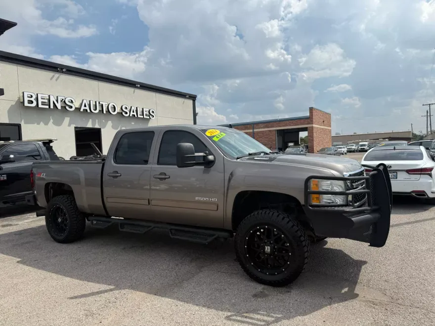 2014 Chevrolet Silverado LTZ photo 1