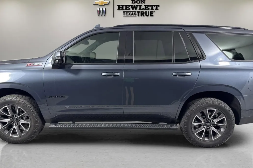2021 Chevrolet Tahoe Z71 photo 1