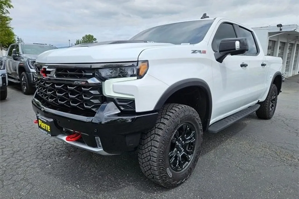 2025 Chevrolet Silverado 1500 ZR2 photo 1