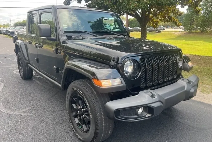 2021 Jeep Gladiator Willys photo 1