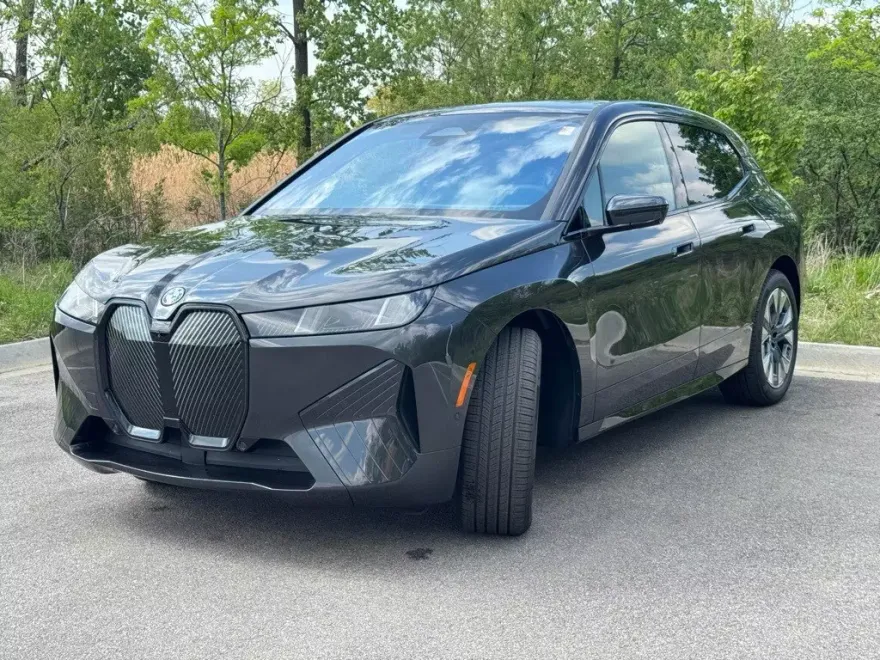 2026 Bmw iX photo 1