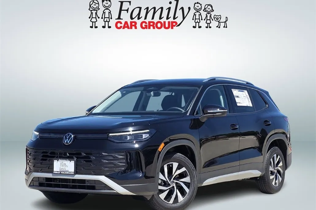 2025 Volkswagen Tiguan S photo 1