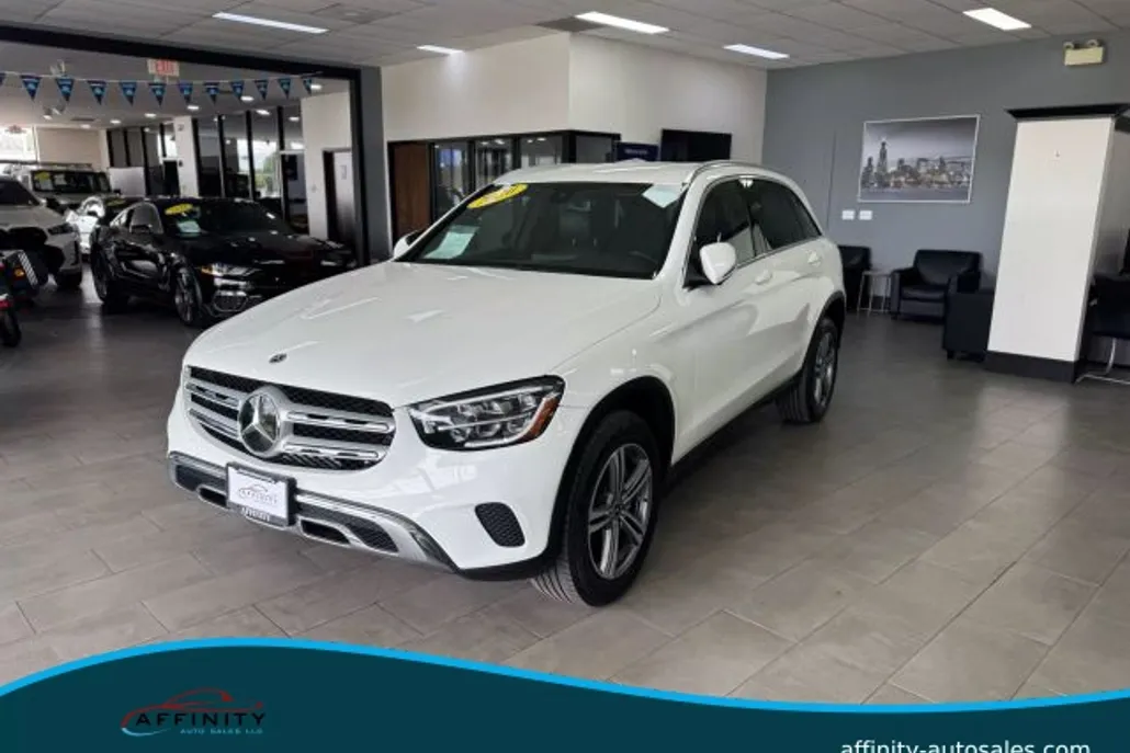 2020 Mercedes Benz GLC 300 photo 1