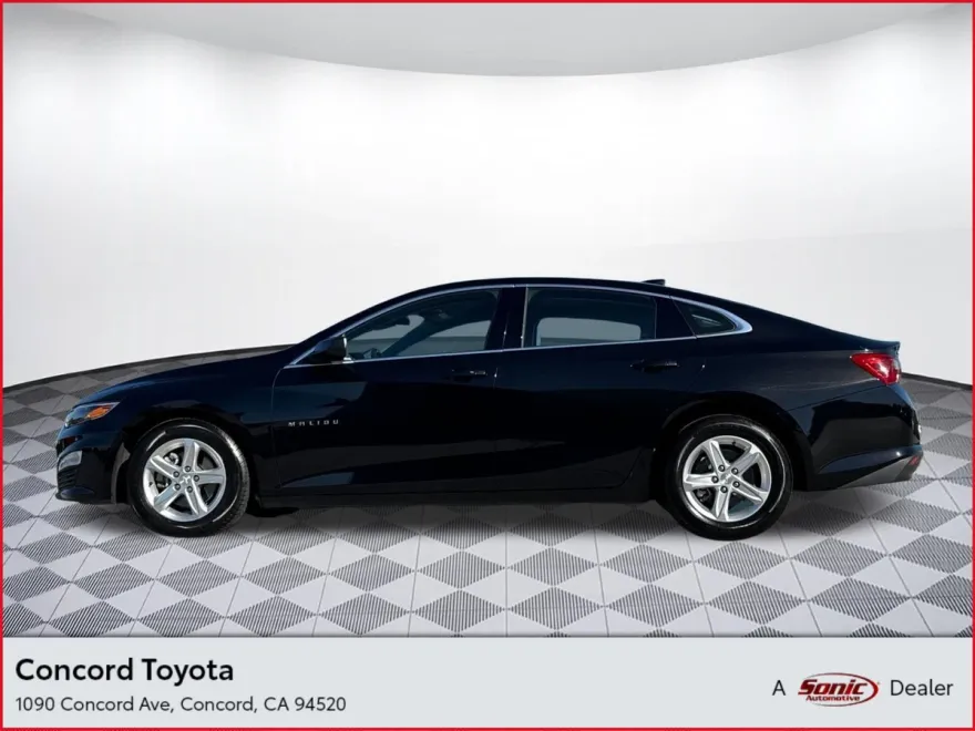 2024 Chevrolet Malibu 1LT photo 1