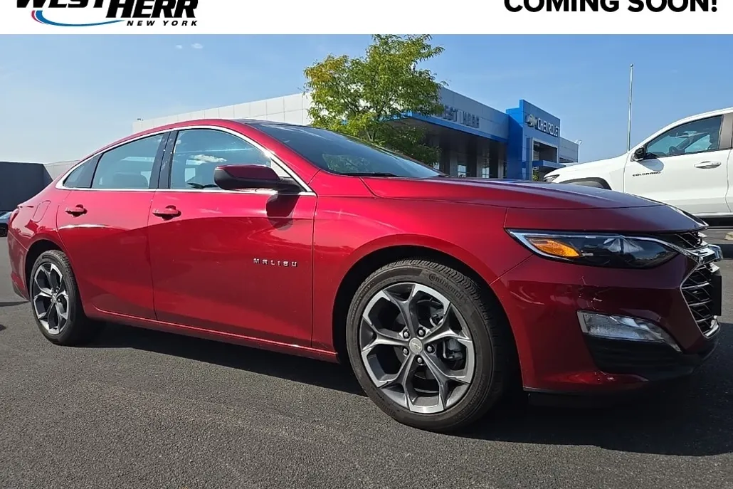 2024 Chevrolet Malibu 1LT photo 1