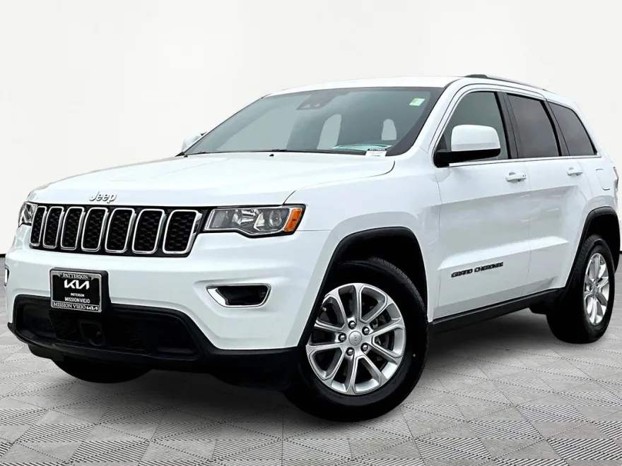 2021 Jeep Grand Cherokee Laredo E photo 1