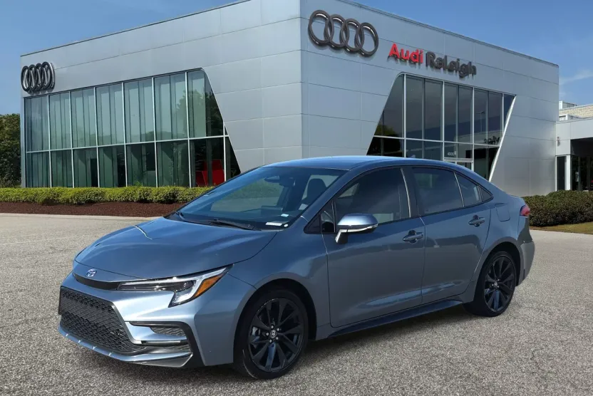2024 Toyota Corolla SE photo 1
