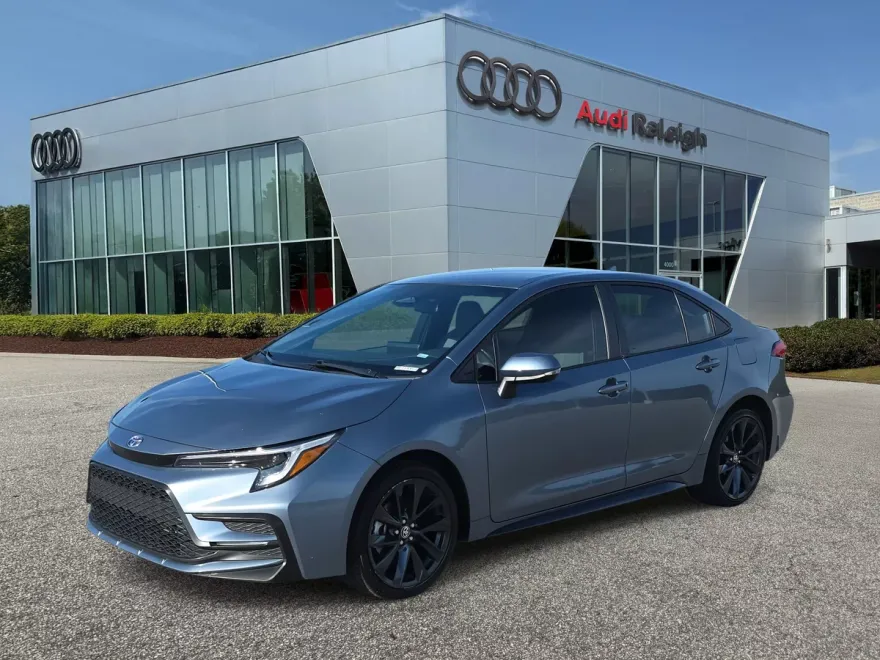 2024 Toyota Corolla SE photo 1