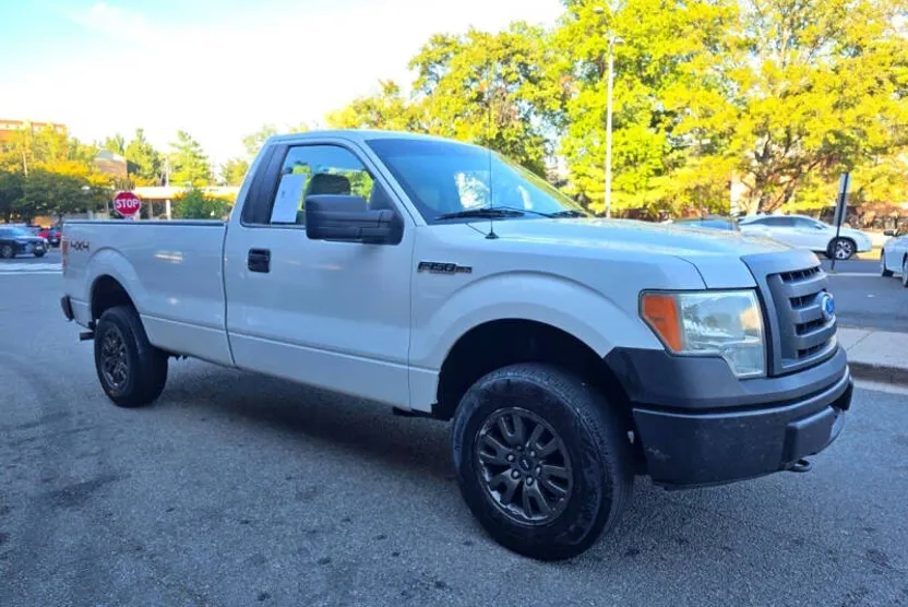 2009 Ford F-150 XL photo 1