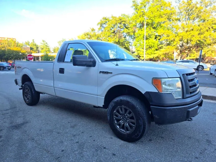2009 Ford F-150 XL photo 1