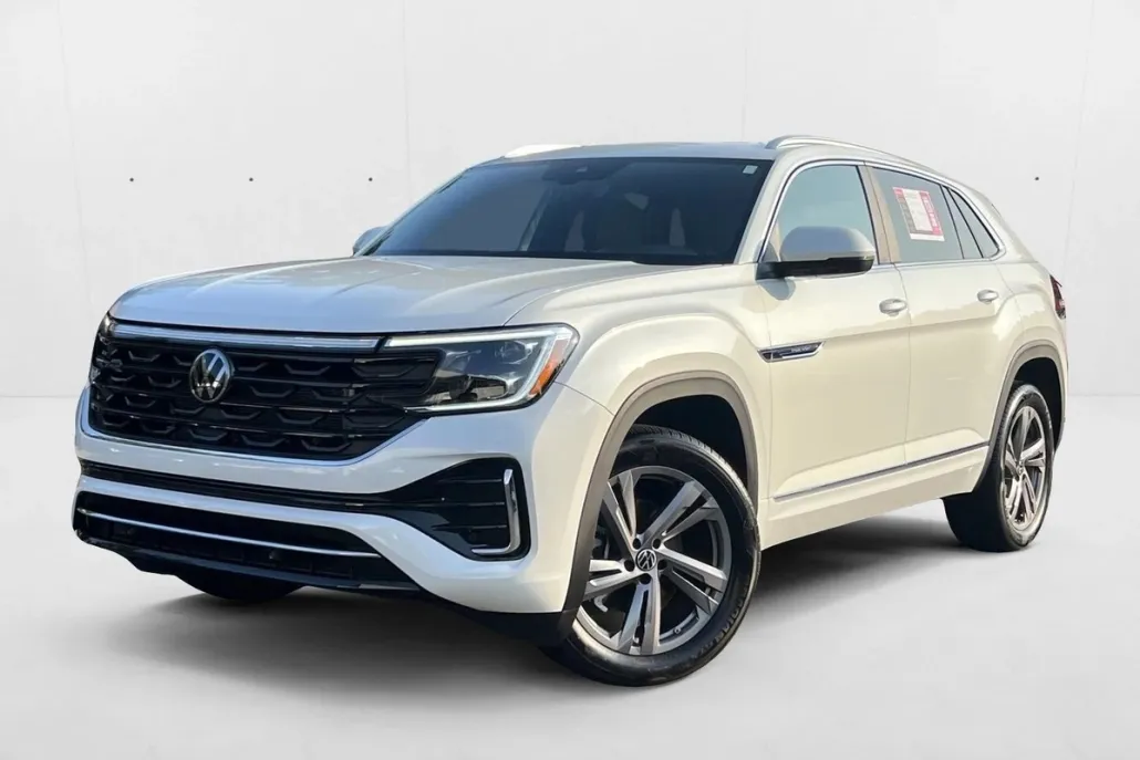 2024 Volkswagen Atlas Cross Sport SEL R-Line photo 1