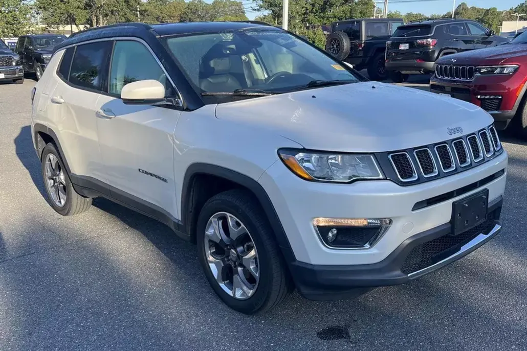 2018 Jeep Compass Limited photo 1