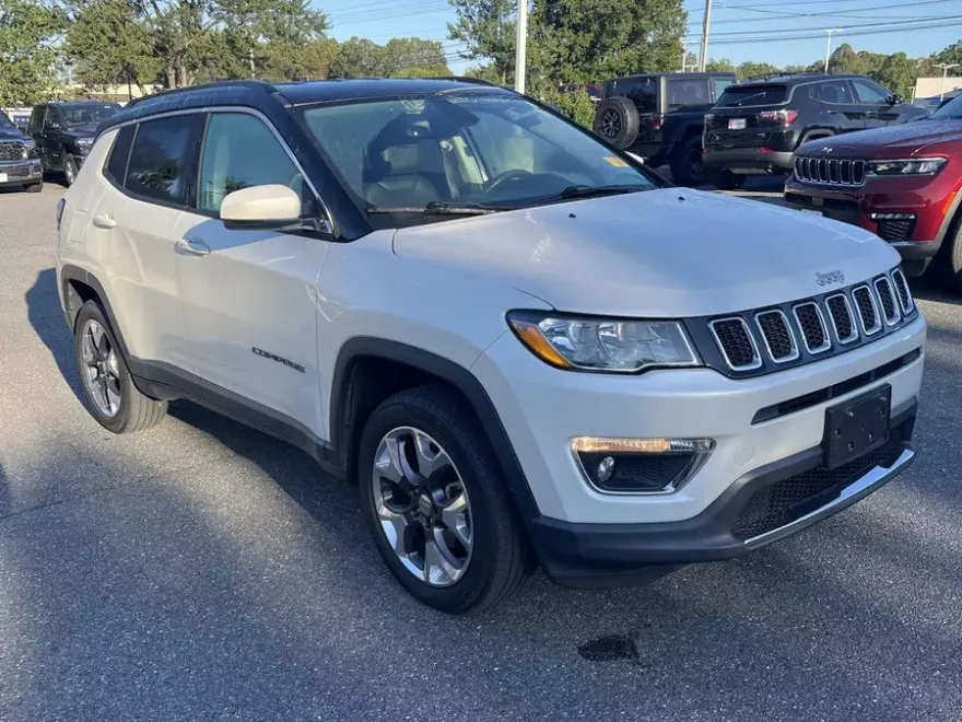 2018 Jeep Compass Limited photo 1