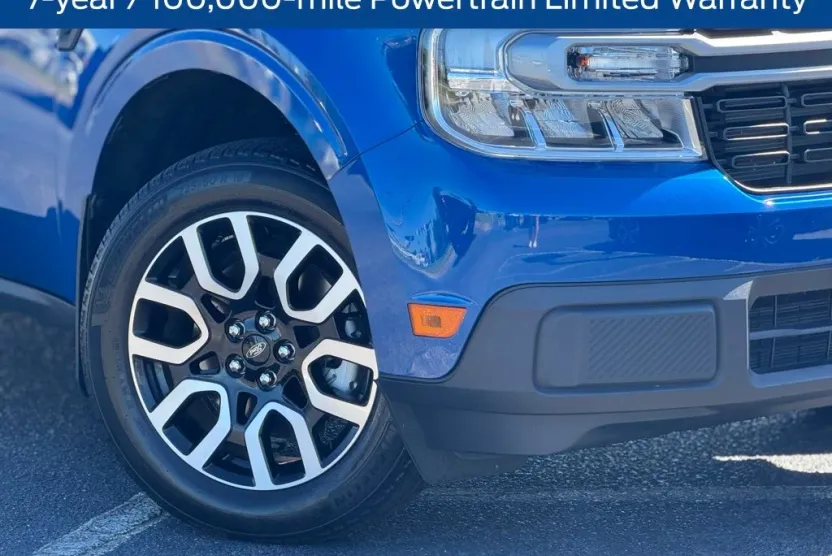 2024 Ford Maverick Lariat photo 1