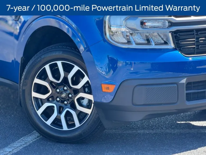 2024 Ford Maverick Lariat photo 1