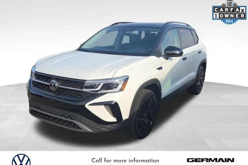 2024 Volkswagen Taos SE photo 1