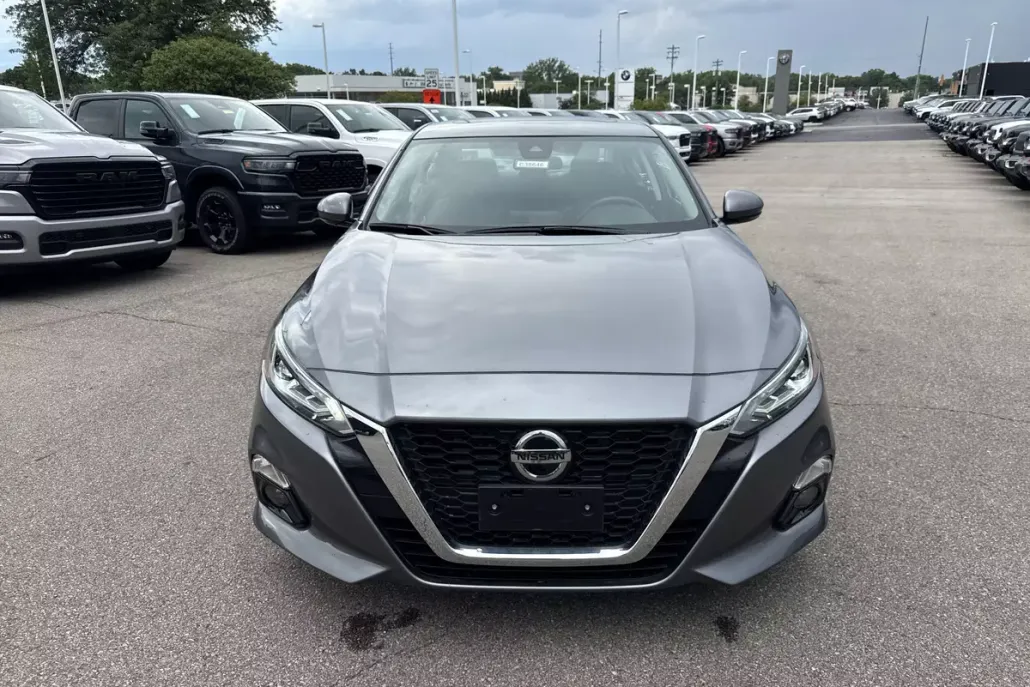 2022 Nissan Altima 2.5 SL photo 1