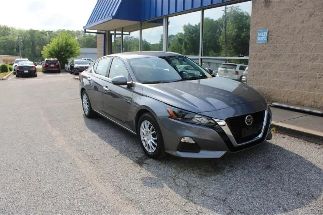 2022 Nissan Altima 2.5 photo 1