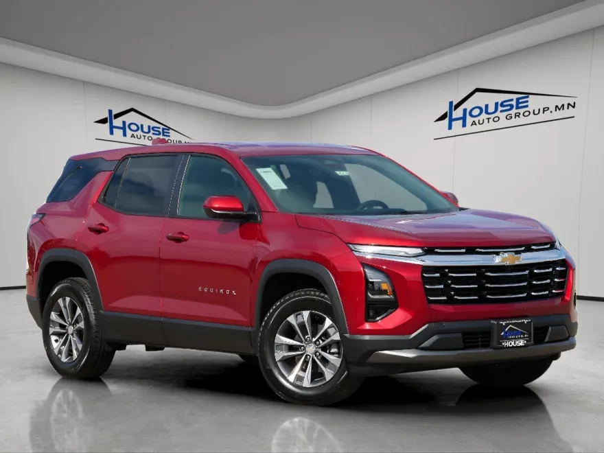 2026 Chevrolet Equinox LT photo 1