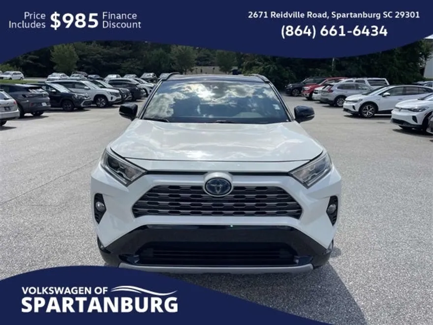 2019 Toyota RAV4 Hybrid XSE photo 1