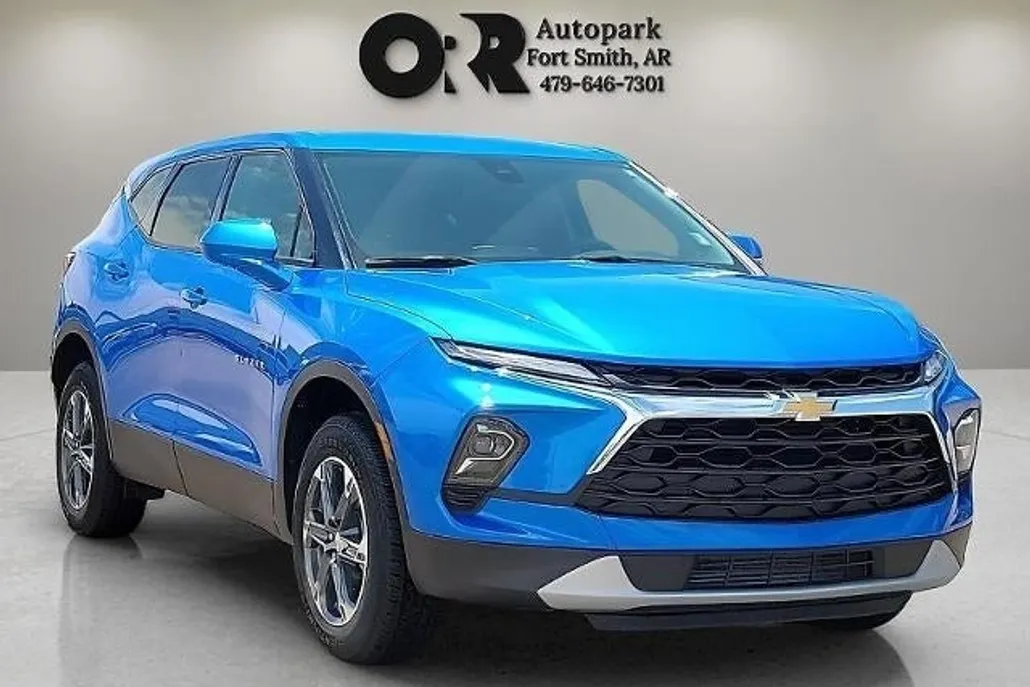 2025 Chevrolet Blazer 2LT photo 1