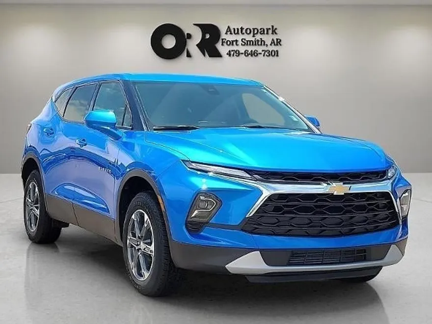 2025 Chevrolet Blazer 2LT photo 1
