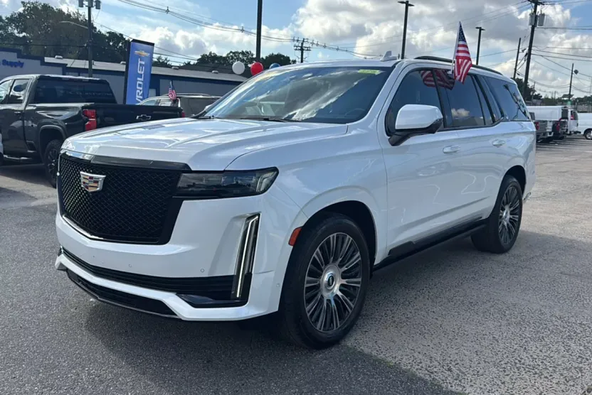 2021 Cadillac Escalade Sport Platinum photo 1